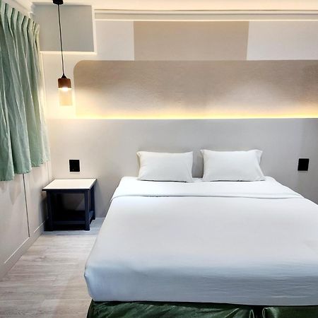 Seatel Phuket, Patong Beach Dış mekan fotoğraf