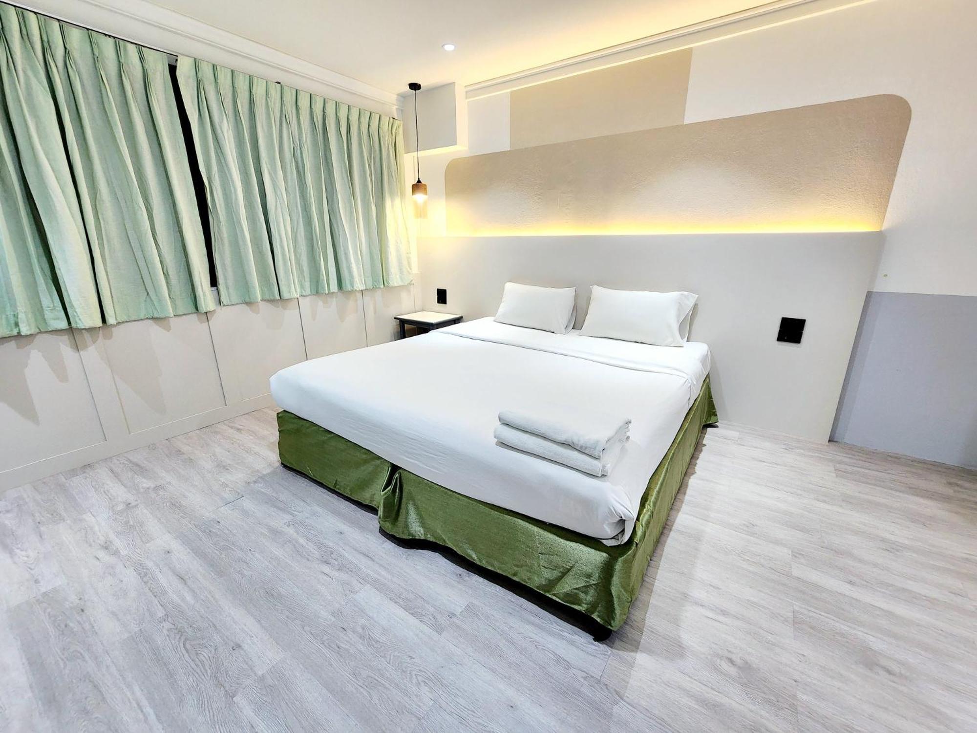 Seatel Phuket, Patong Beach Dış mekan fotoğraf