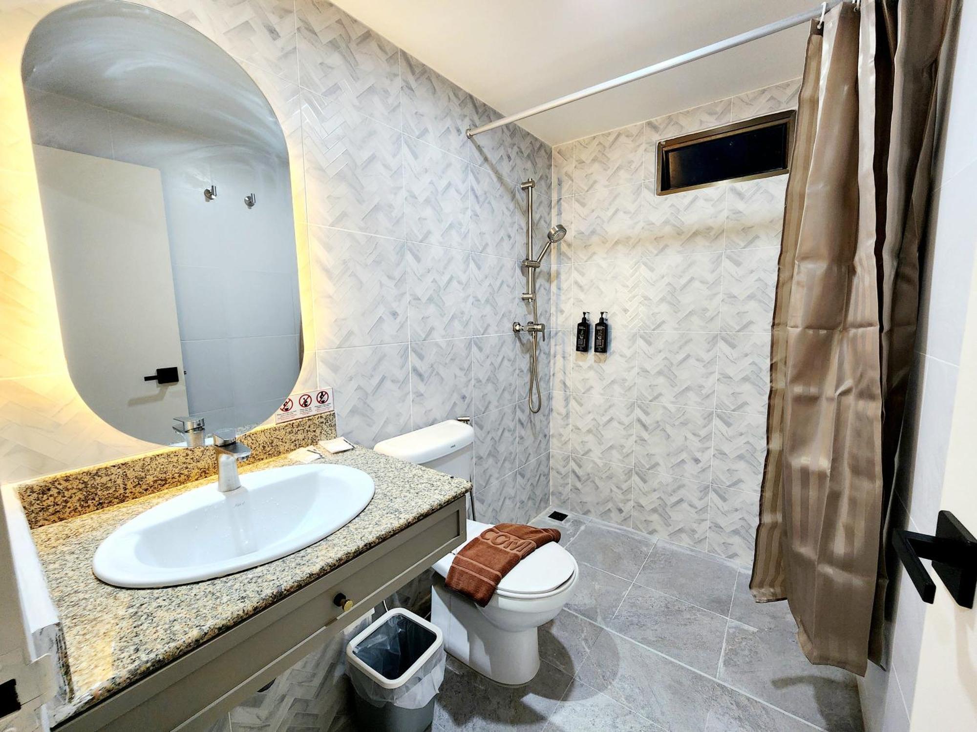 Seatel Phuket, Patong Beach Dış mekan fotoğraf