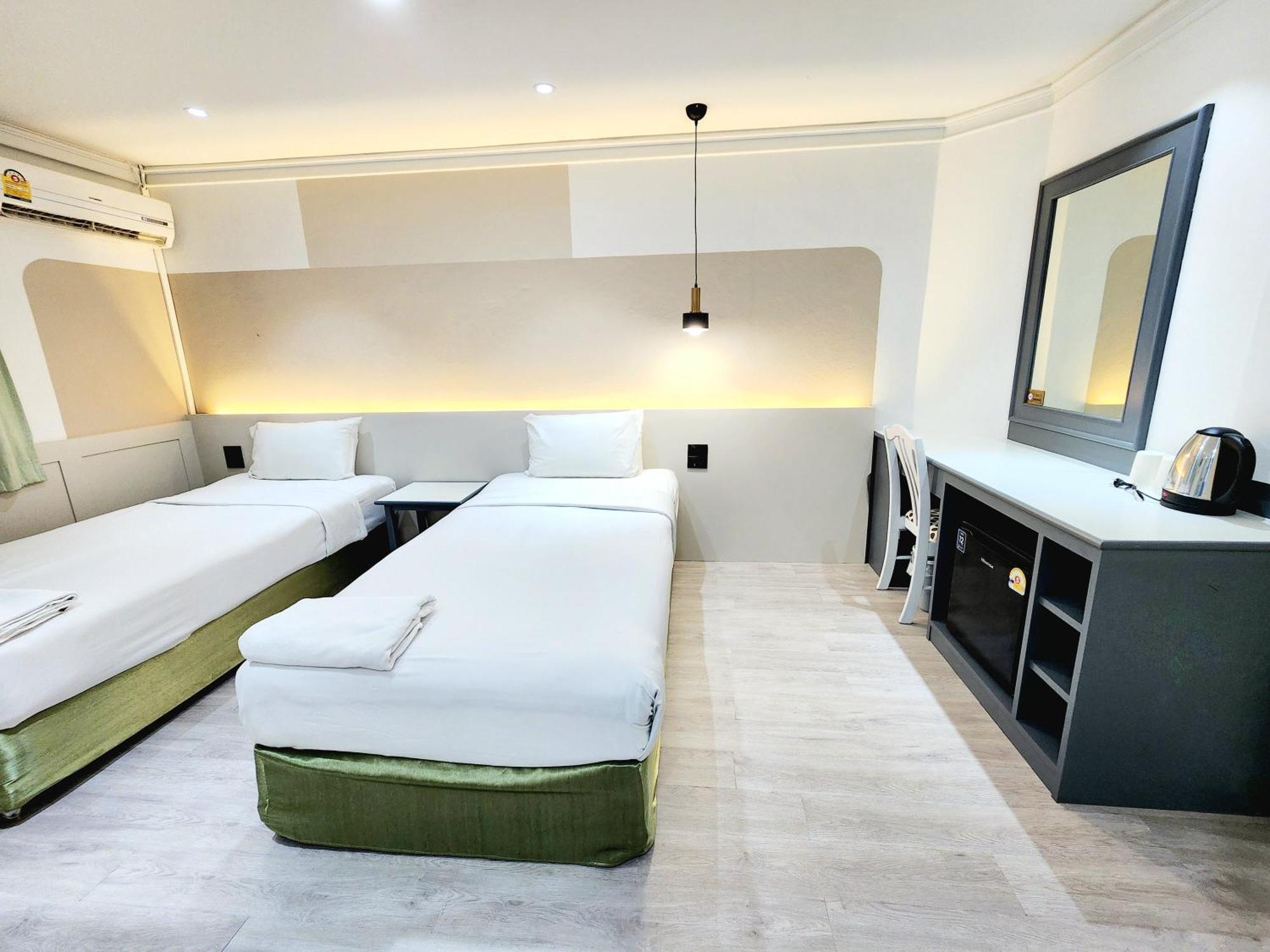 Seatel Phuket, Patong Beach Dış mekan fotoğraf